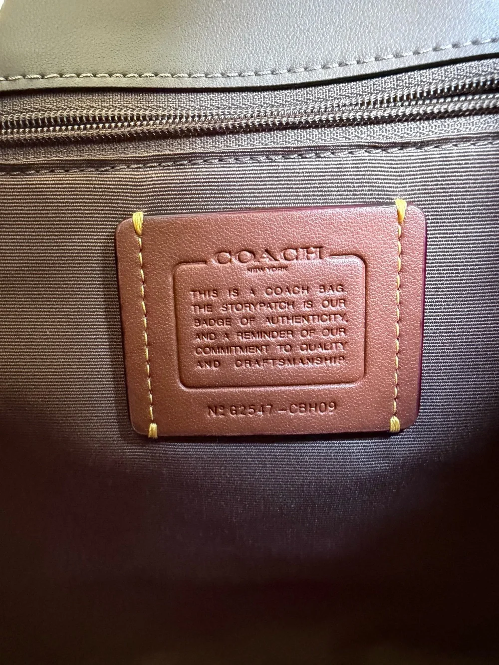 Coach excellent no